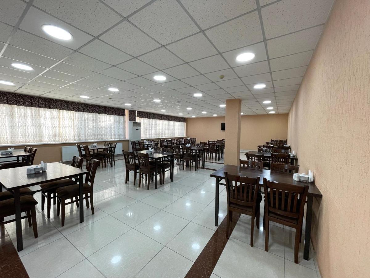 Rohat Hotel Chilonzor Tasjkent Buitenkant foto