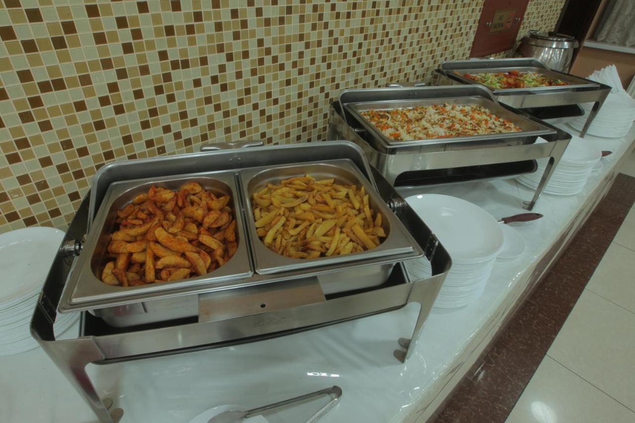 Rohat Hotel Chilonzor Tasjkent Buitenkant foto