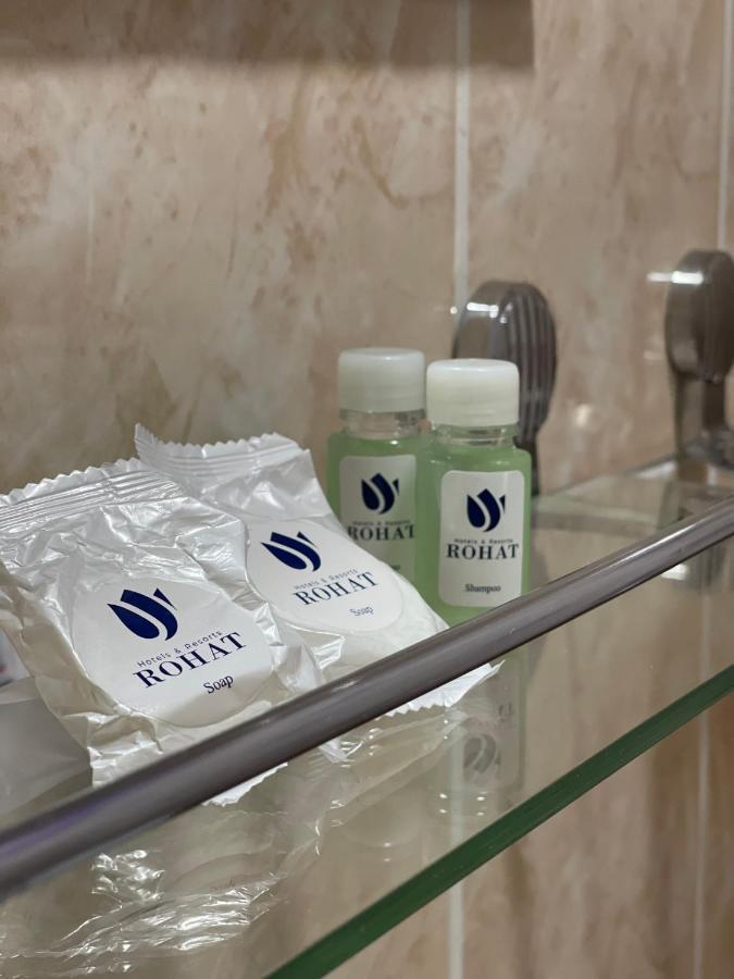 Rohat Hotel Chilonzor Tasjkent Buitenkant foto