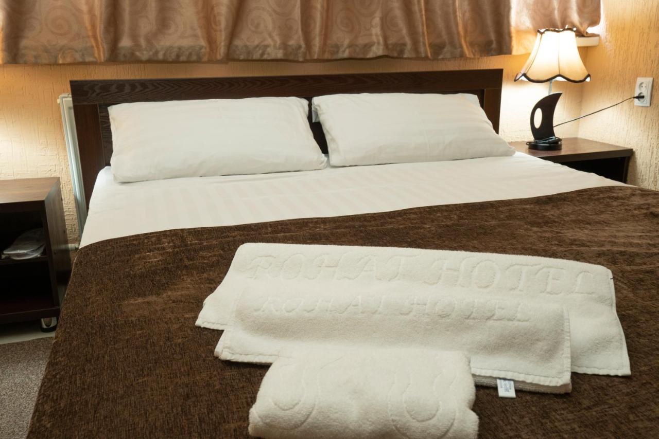 Rohat Hotel Chilonzor Tasjkent Buitenkant foto