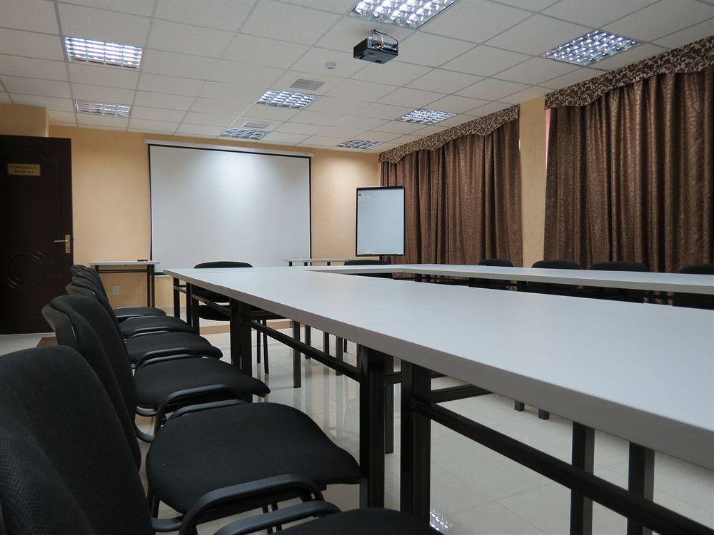 Rohat Hotel Chilonzor Tasjkent Buitenkant foto