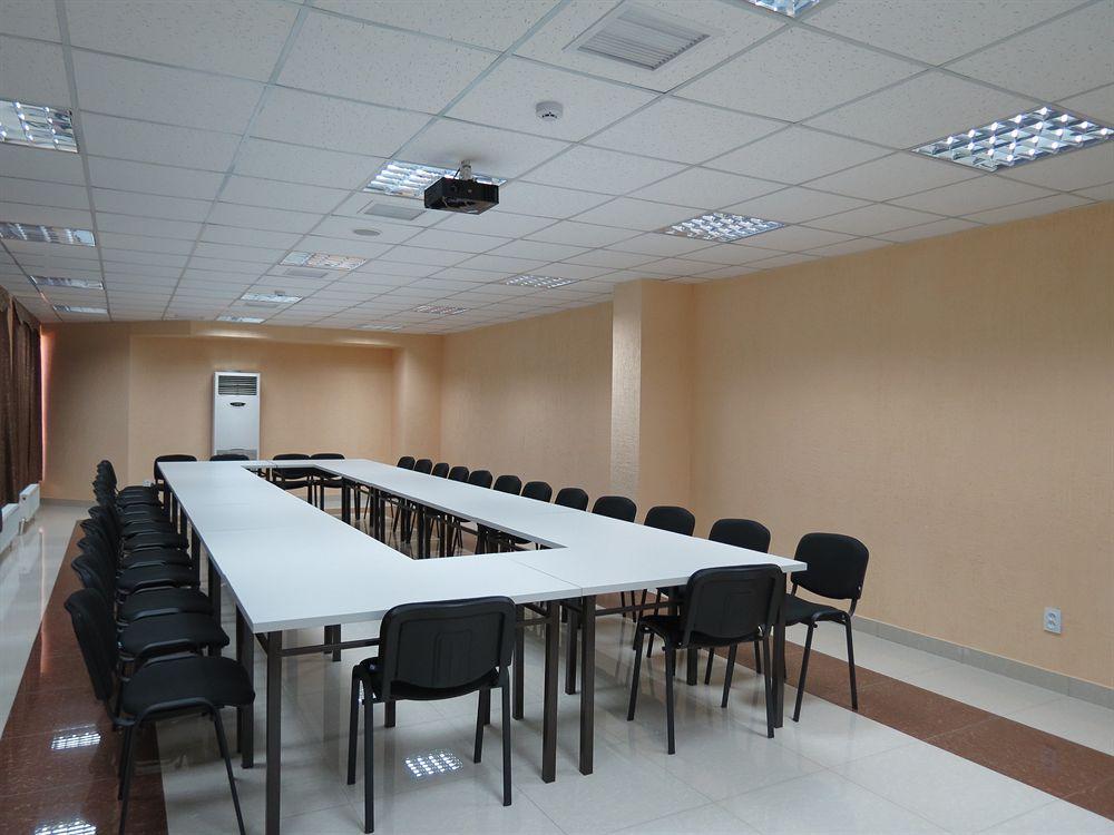 Rohat Hotel Chilonzor Tasjkent Buitenkant foto