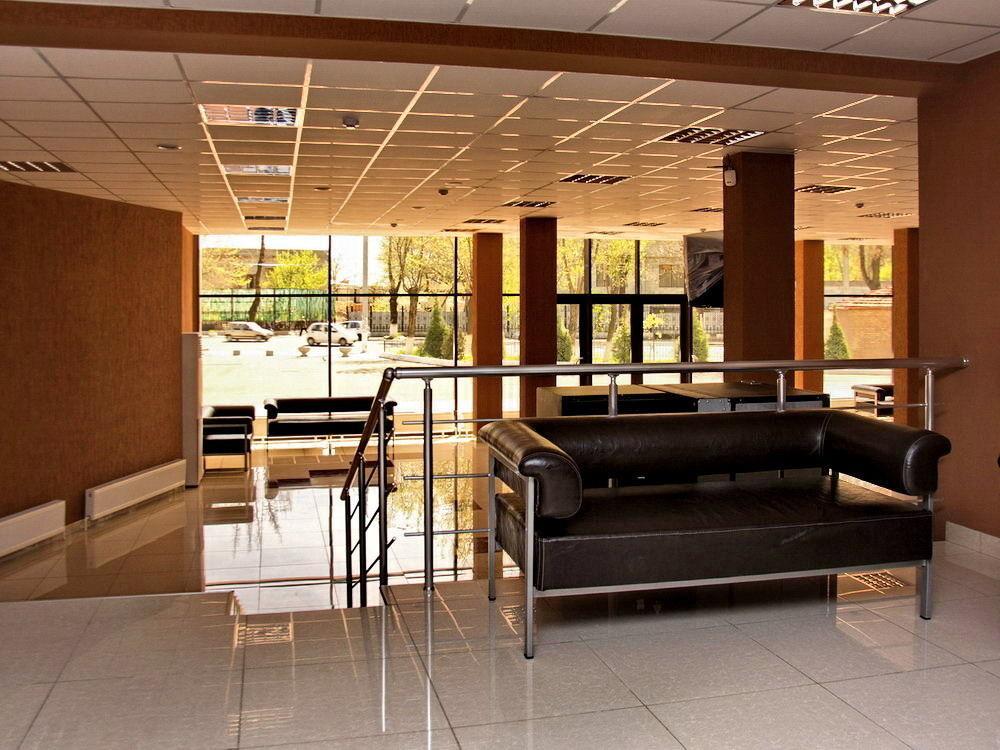Rohat Hotel Chilonzor Tasjkent Buitenkant foto